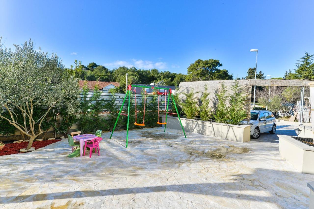Villa Niko With Private Swimming Pool 자다르 외부 사진